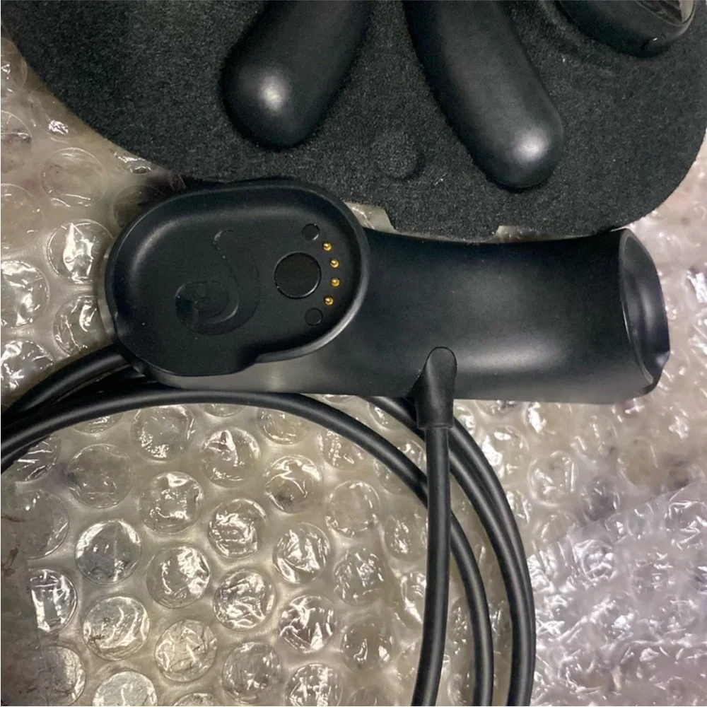 Bose Sport OpenEar True Wireless Black Earbuds with Charging Case. Barely used!